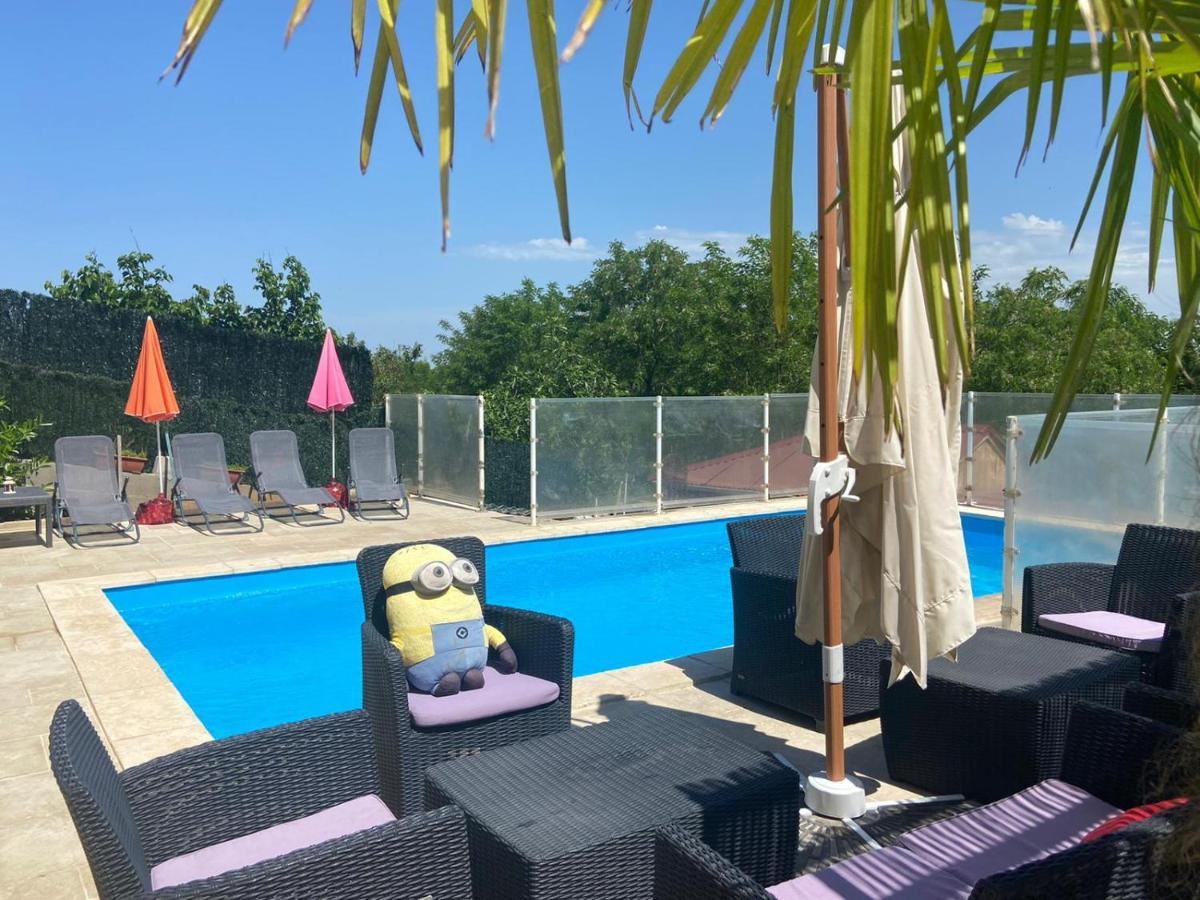 Magnifique Villa Avec Piscine Beaujolais Gleize Екстер'єр фото