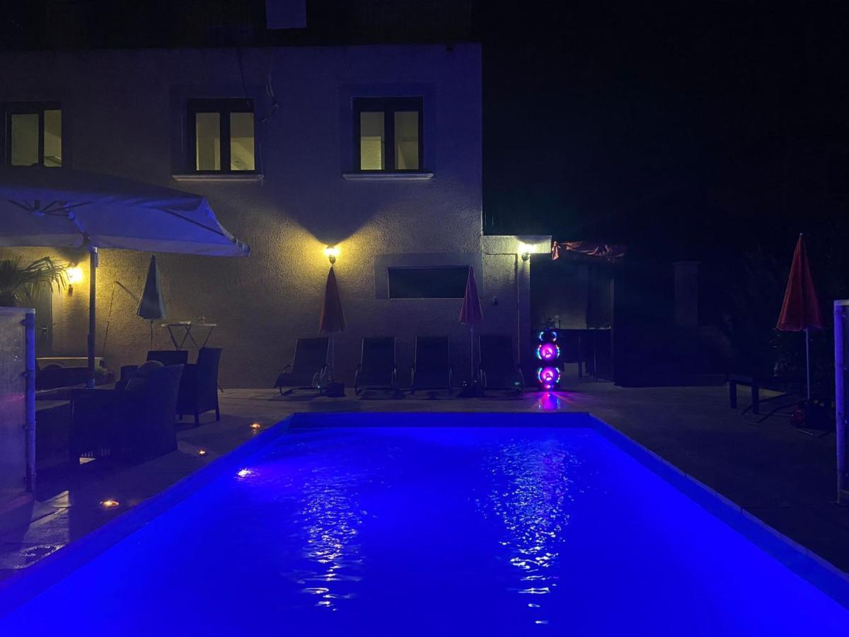 Magnifique Villa Avec Piscine Beaujolais Gleize Екстер'єр фото