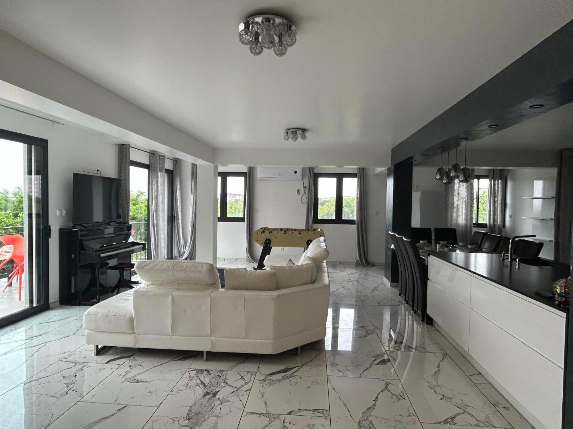 Magnifique Villa Avec Piscine Beaujolais Gleize Екстер'єр фото